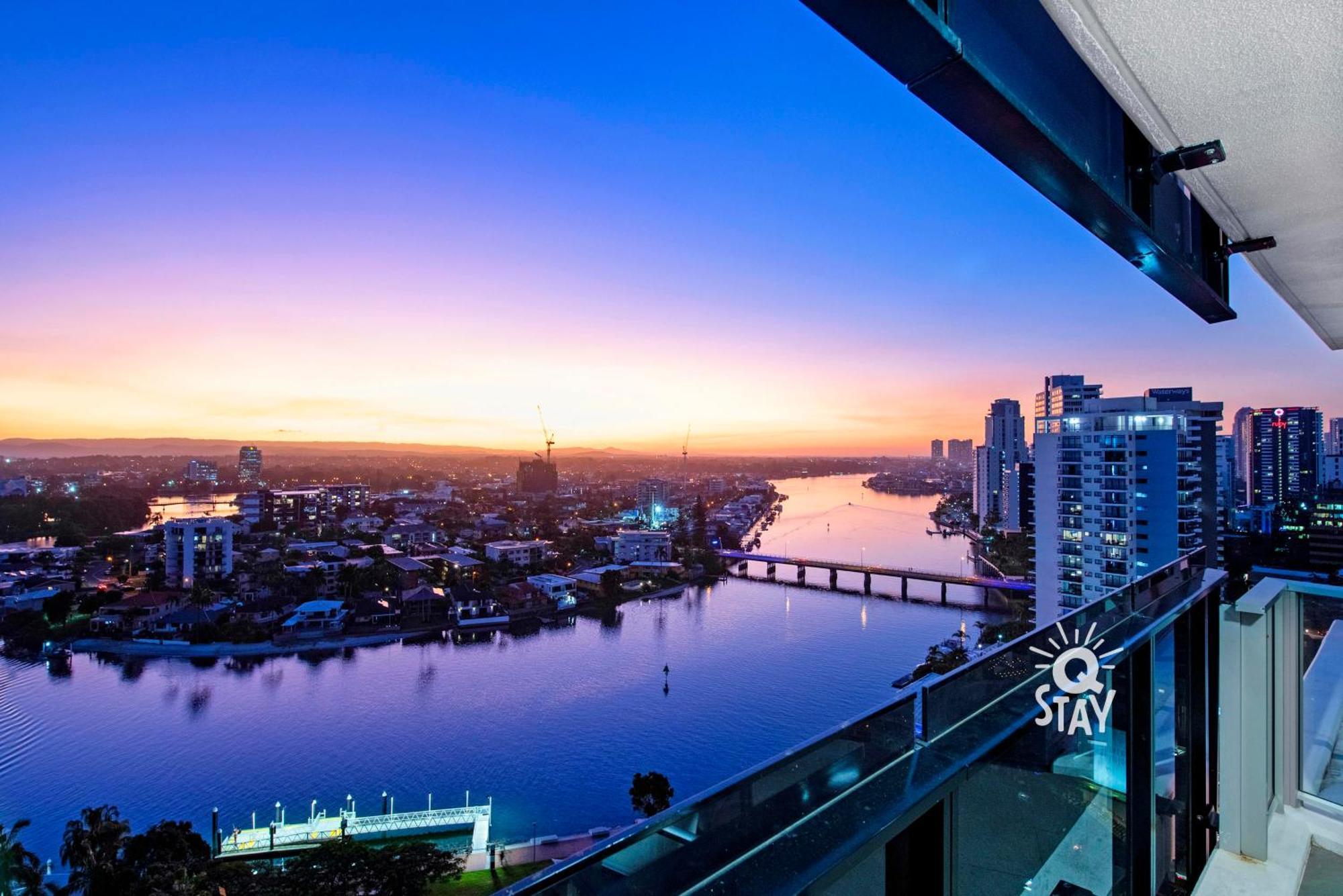 Circle On Cavill - Qstay Gold Coast Exterior foto